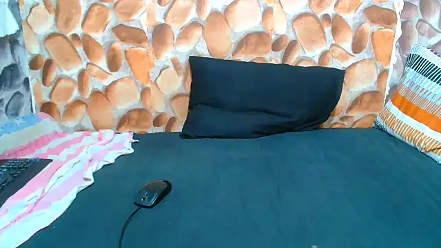 AfricanBigAssxx98 online show from November 5, 2025, 8:23 pm