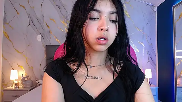 pettit courtny online show from March 6, 2025, 8:05 pm