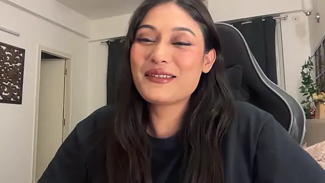 Snapshot of GoddessAnna chatting on March 23, 2026, 6:41 pm GoddessAnna online show from March 23, 2026, 6:41 pm