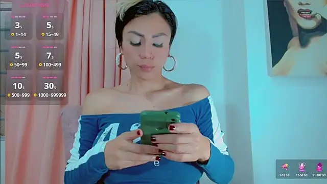 Snapshot of bimbocurvysex chatting on November 15, 2025, 10:03 pm bimbocurvysex online show from November 15, 2025, 10:03 pm