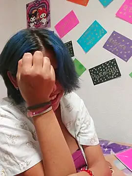 Snapshot of azulzulix chatting on March 14, 2025, 8:17 pm azulzulix online show from March 14, 2025, 8:17 pm