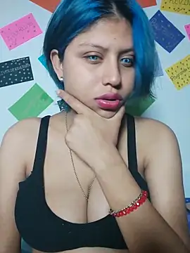 Snapshot of azulzulix chatting on March 15, 2025, 5:15 pm azulzulix online show from March 15, 2025, 5:15 pm