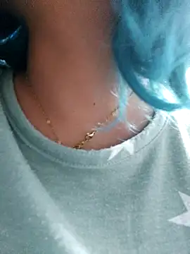 Snapshot of azulzulix chatting on October 25, 2025, 1:16 am azulzulix online show from October 25, 2025, 1:16 am