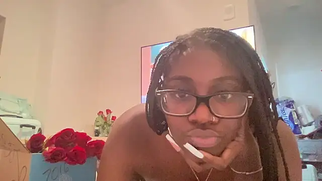 Snapshot of AveryJ99 chatting on January 4, 2025, 11:06 pm AveryJ99 online show from January 4, 2025, 11:06 pm