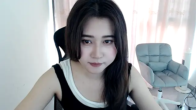 Snapshot of Liliya-77 chatting on April 10, 2026, 6:42 am Liliya-77 online show from April 10, 2026, 6:42 am