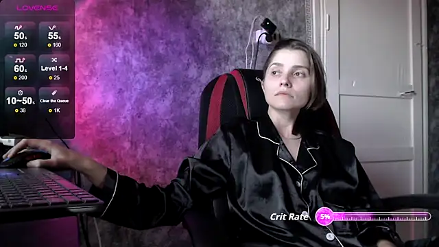 Snapshot of womanstrong78 chatting on September 19, 2025, 5:55 am womanstrong78 online show from September 19, 2025, 5:55 am