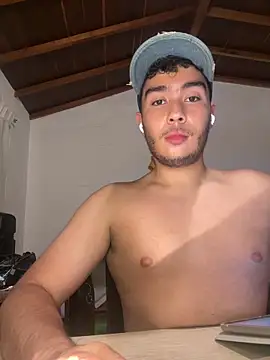 Snapshot of jboyxxx_1 chatting on October 26, 2025, 3:18 am jboyxxx 1 online show from October 26, 2025, 3:18 am