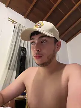 Snapshot of jboyxxx_1 chatting on March 9, 2025, 3:32 am jboyxxx 1 online show from March 9, 2025, 3:32 am