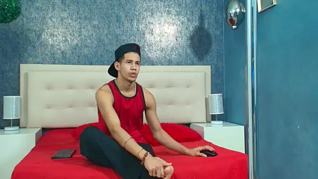 Erick Zhimerman online show from November 24, 2025, 7:47 pm