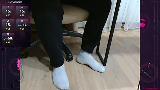 analanall online show from February 3, 2025, 6:17 pm