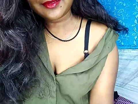 Snapshot of Muktha chatting on November 2, 2025, 2:27 am Muktha online show from November 2, 2025, 2:27 am