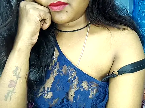 Snapshot of Muktha chatting on November 7, 2025, 3:38 pm Muktha online show from November 7, 2025, 3:38 pm