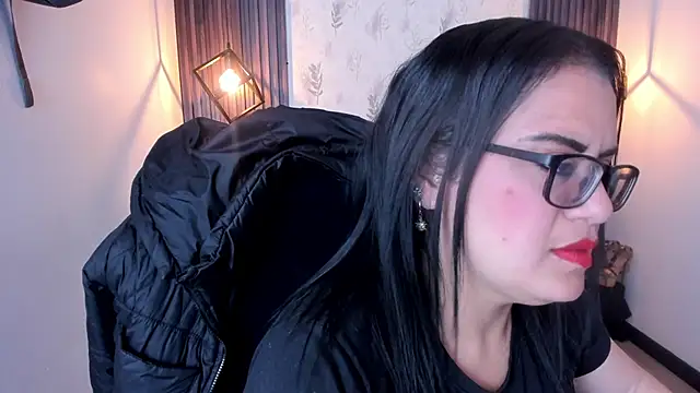 Snapshot of brigittemiller chatting on October 23, 2025, 4:49 pm brigittemiller online show from October 23, 2025, 4:49 pm