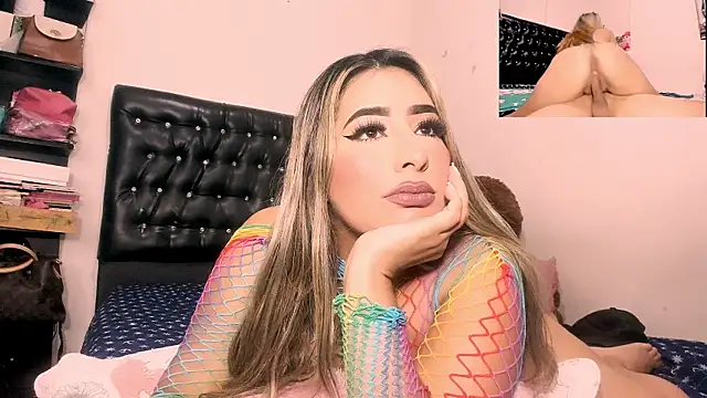 Snapshot of sexylatin_ chatting on February 13, 2026, 4:23 am sexylatin online show from February 13, 2026, 4:23 am