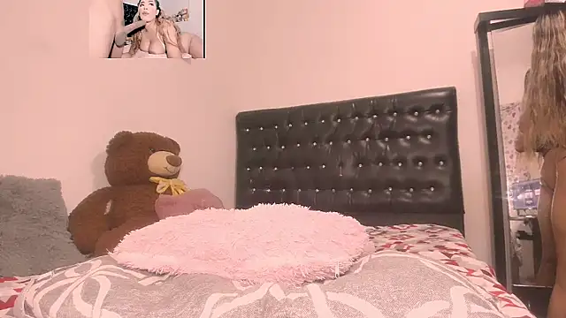 Snapshot of sexylatin_ chatting on March 1, 2026, 2:22 am sexylatin online show from March 1, 2026, 2:22 am