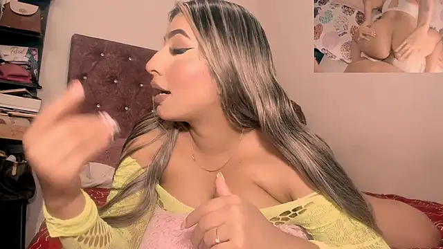 Snapshot of sexylatin_ chatting on June 3, 2026, 7:31 am sexylatin online show from June 3, 2026, 7:31 am