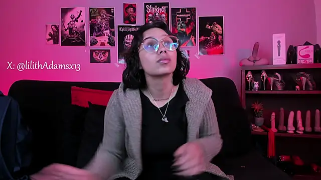 lilith-deveraux online show from October 29, 2025, 1:43 pm