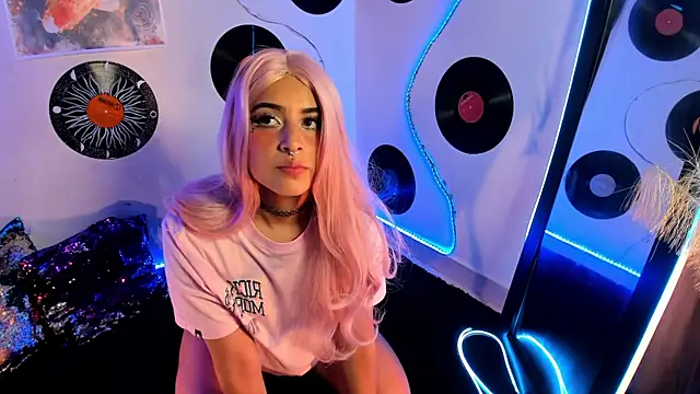  dahian14  online show from March 12, 2025, 3:24 am