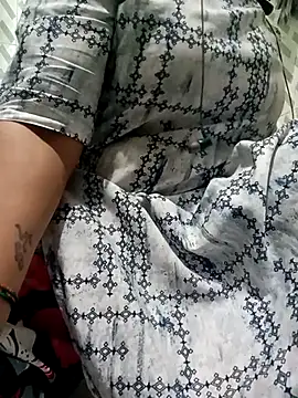 Snapshot of gunjan22 chatting on November 20, 2025, 6:03 am gunjan22 online show from November 20, 2025, 6:03 am