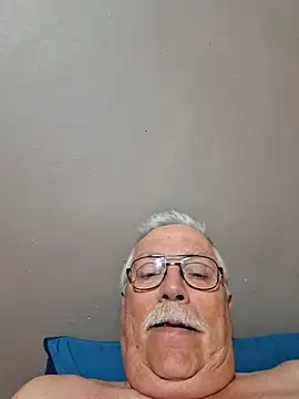 Snapshot of NawtyB1965 chatting on September 16, 2025, 3:40 am NawtyB1965 online show from September 16, 2025, 3:40 am