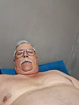 Snapshot of NawtyB1965 chatting on September 29, 2025, 3:46 am NawtyB1965 online show from September 29, 2025, 3:46 am