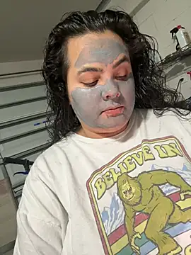 DatBishYouMiss online show from January 30, 2025, 9:14 pm