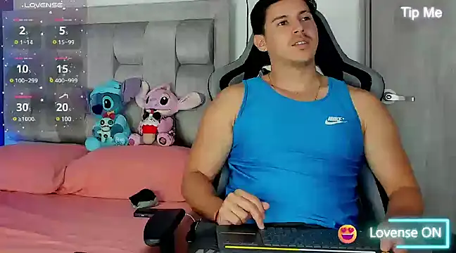 Snapshot of victor_vixen chatting on March 6, 2025, 3:13 pm victor vixen online show from March 6, 2025, 3:13 pm