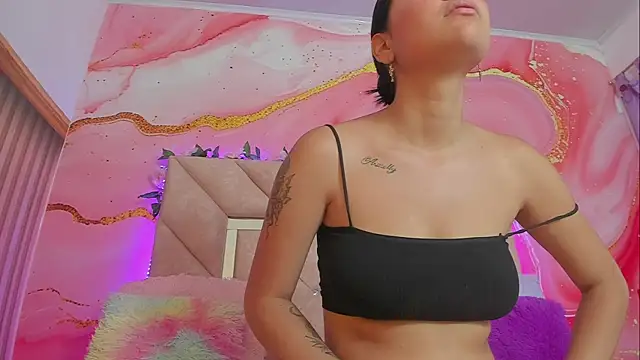 Taylor  cooper online show from October 1, 2025, 6:23 pm