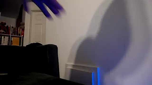 Amirkhai online show from October 28, 2025, 2:38 pm