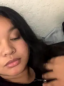 Snapshot of arielopal chatting on December 14, 2025, 6:41 am arielopal online show from December 14, 2025, 6:41 am