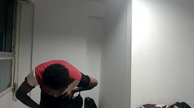 Snapshot of Mastertopdome chatting on March 8, 2025, 12:44 am Mastertopdome online show from March 8, 2025, 12:44 am