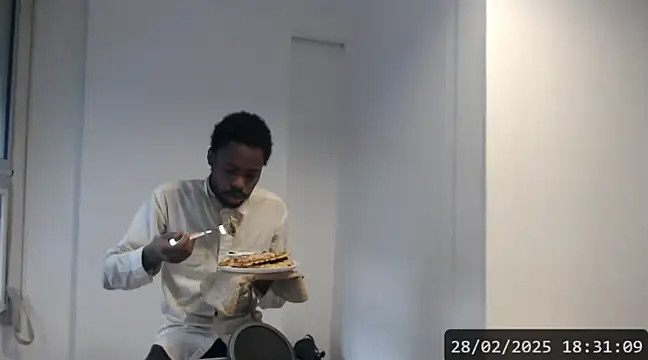 Snapshot of Mastertopdome chatting on February 28, 2025, 9:33 pm Mastertopdome online show from February 28, 2025, 9:33 pm