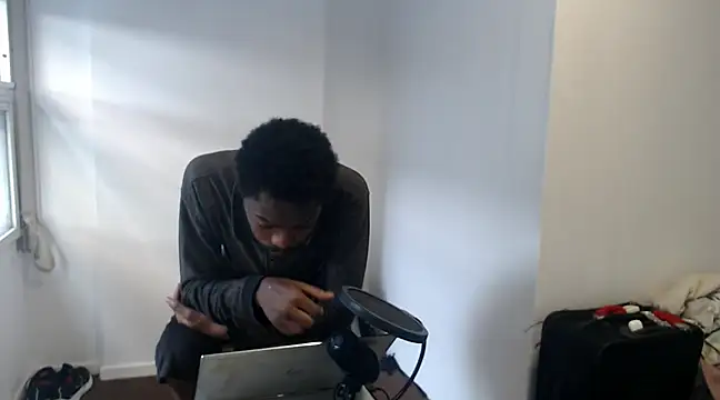 Snapshot of Mastertopdome chatting on February 27, 2025, 7:37 pm Mastertopdome online show from February 27, 2025, 7:37 pm