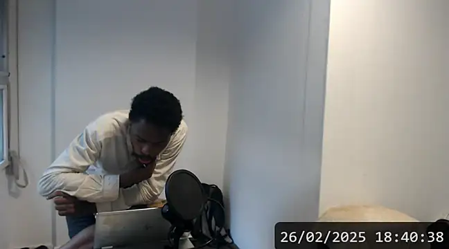 Snapshot of Mastertopdome chatting on February 26, 2025, 9:42 pm Mastertopdome online show from February 26, 2025, 9:42 pm