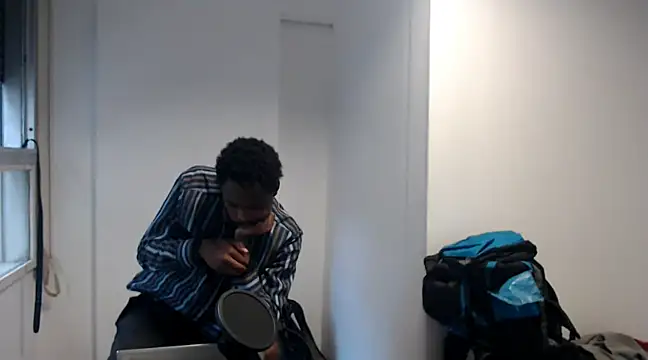 Snapshot of Mastertopdome chatting on March 9, 2025, 9:46 pm Mastertopdome online show from March 9, 2025, 9:46 pm