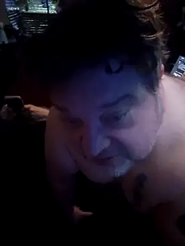 alienbunny online show from March 5, 2025, 10:10 pm