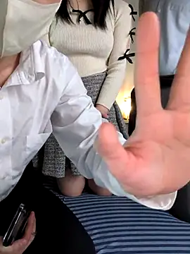 kintaman cum online show from November 30, 2025, 7:09 am