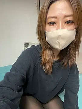 ayu0009rrr online show from December 4, 2025, 2:38 pm