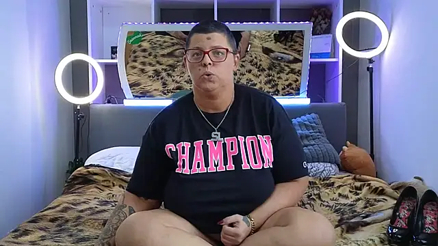 SunshineLexi online show from October 18, 2025, 9:00 am