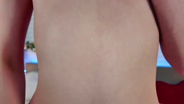 Snapshot of NovaBlissss chatting on September 30, 2025, 2:12 pm NovaBlissss online show from September 30, 2025, 2:12 pm