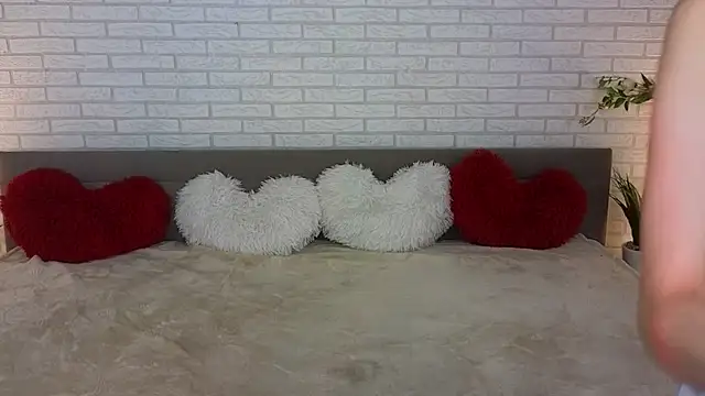 Snapshot of NovaBlissss chatting on March 5, 2025, 6:12 pm NovaBlissss online show from March 5, 2025, 6:12 pm