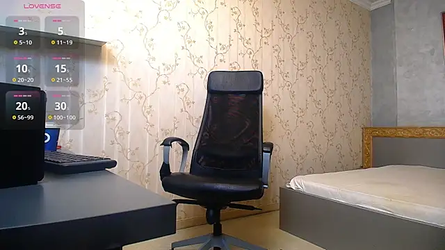 Snapshot of MateoBenjaminX chatting on November 24, 2025, 6:13 am MateoBenjaminX online show from November 24, 2025, 6:13 am