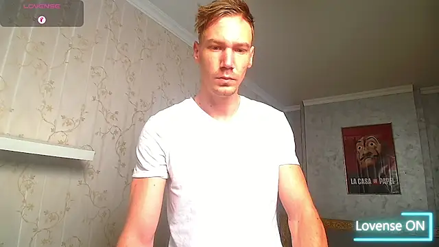 Snapshot of MateoBenjaminX chatting on November 17, 2025, 6:17 am MateoBenjaminX online show from November 17, 2025, 6:17 am