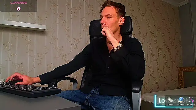 Snapshot of MateoBenjaminX chatting on November 12, 2025, 7:12 am MateoBenjaminX online show from November 12, 2025, 7:12 am