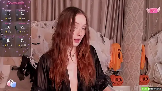 Snapshot of MiriaamWhite chatting on October 20, 2025, 8:48 am MiriaamWhite online show from October 20, 2025, 8:48 am