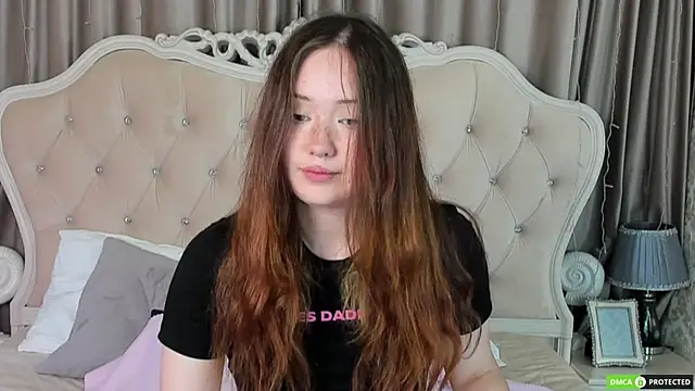 Snapshot of MiriaamWhite chatting on September 16, 2025, 3:51 am MiriaamWhite online show from September 16, 2025, 3:51 am