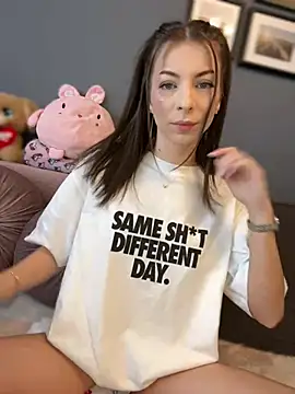 Mia Ethan online show from February 27, 2025, 8:56 am