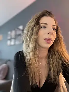 Snapshot of Mia_Ethan chatting on May 9, 2026, 9:12 am Mia Ethan online show from May 9, 2026, 9:12 am