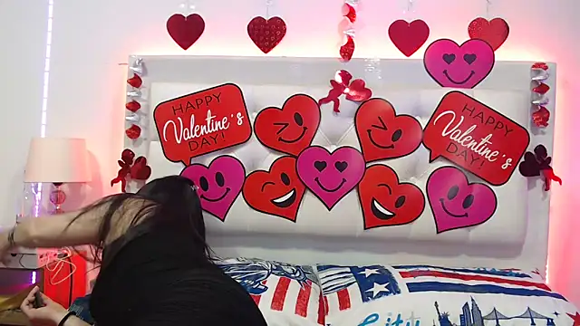 jescaoporto4 online show from February 26, 2026, 6:41 pm