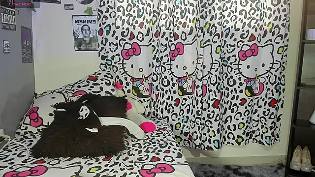  maria foxx  online show from November 28, 2025, 6:30 pm